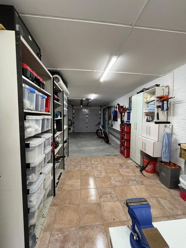 5 Bedroom Property for Sale in Kleinbaai Western Cape